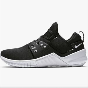 Brand New with box Nike Women’s Metcon 2